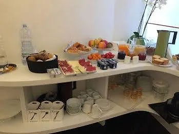 Via Roma 25 B&B * 지오이아델콜레