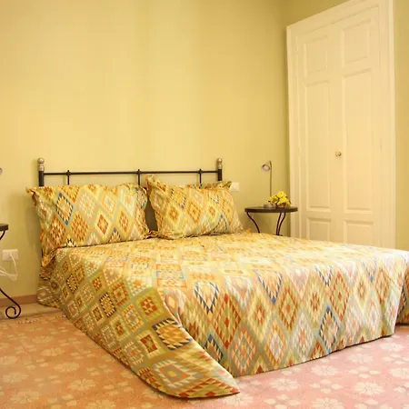 Via Roma 25 B&B * 지오이아델콜레